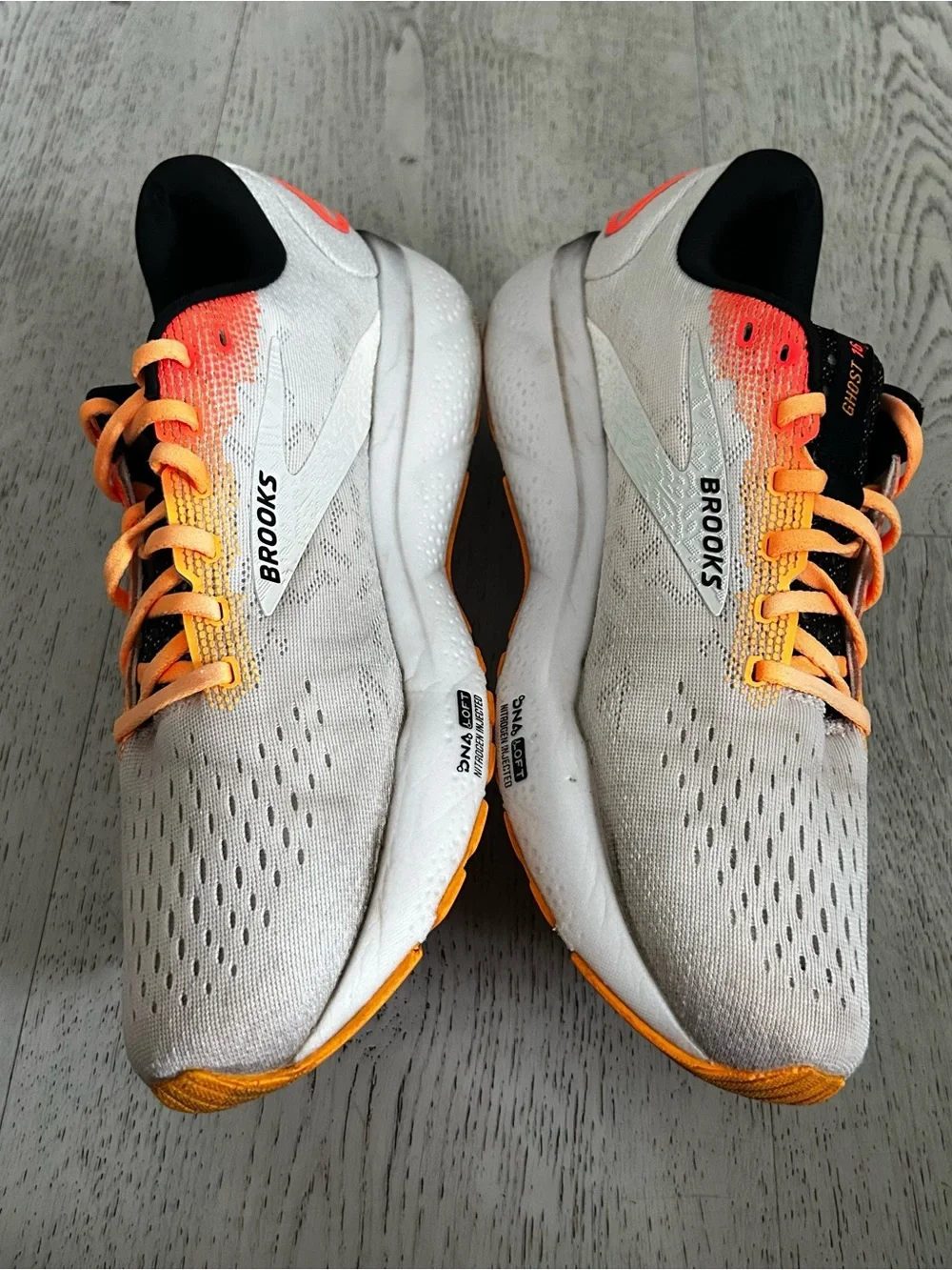 Brooks no box